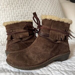 UGG Brown Suede Fringe Boots Gaviota